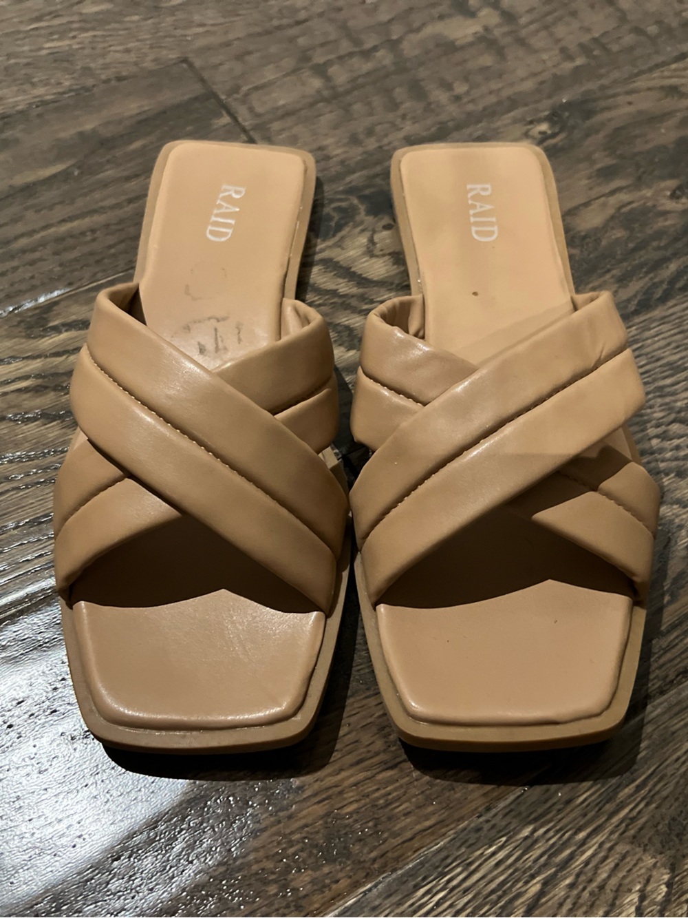 RAID Women's Beige Crisscross Slide Sandals, Flats. Size 9